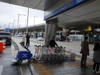 인천공항 카트노동자 등 “상시지속업무에도 정규직 안 돼”