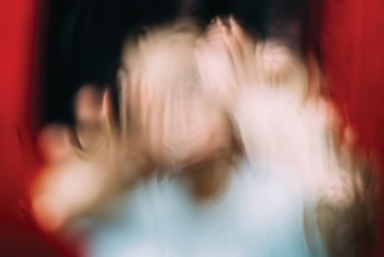 [워커스 상담소] 시시한 악인의 존재가 우리 삶에 미치는 영향